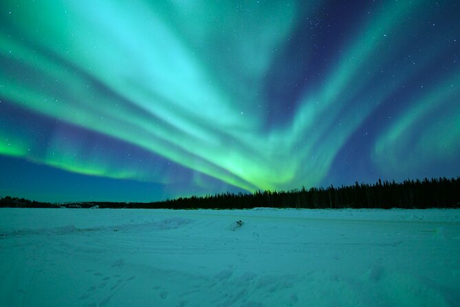 Chasing Aurora with Photographer - Small Group - Up to three stops: why chasing beats waiting