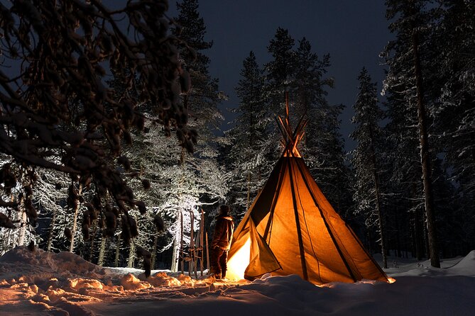 Evening Ski Trek to the Wilderness - Extra Small group - Stop 1: Perunkajärvi and the night-forest trek