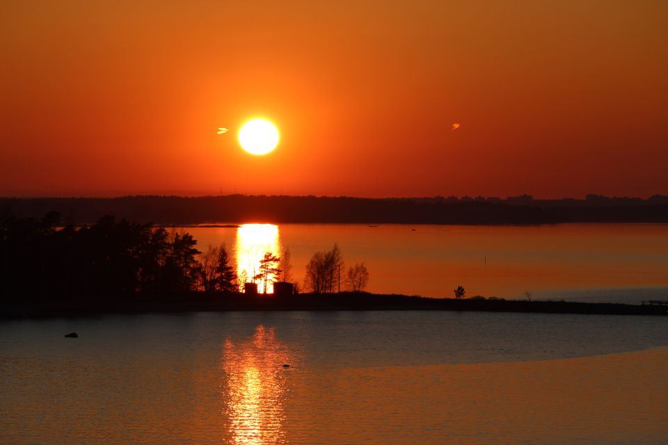 From Rovaniemi: Midnight Sun Forest Lake Float - Midnight Sun on a Forest Lake: What Makes This Tour Special