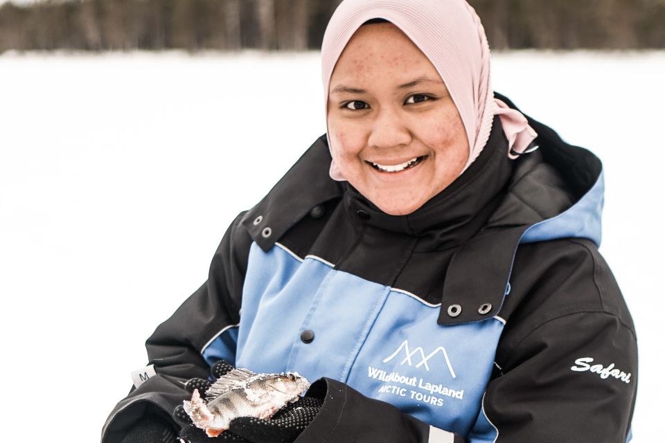 From Rovaniemi: Snowshoeing and Ice Fishing Tour - The campfire skill stop: building fire without matches and warming up fast
