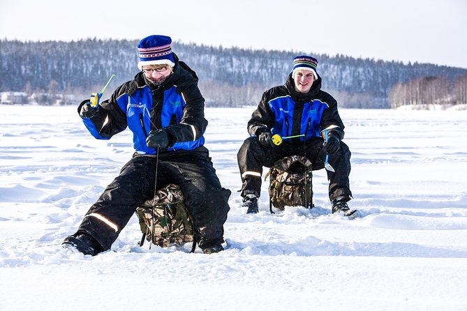 Ice Fishing Trip in Rovaniemi - Campfire Lunch on the Ice: Warm Food Without the Rush