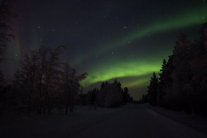 Northern lights hunting with car - Aurora Hunting With a Car: What Makes This Tour Work