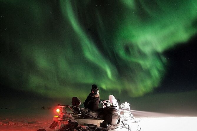 Northern Lights Snowmobile Hunt - Key Things to Know Before You Go