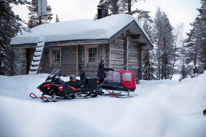Northern Lights Snowmobile Sledge Ride in Rovaniemi - Why A Snowmobile-Pulled Sledge Ride Fits Rovaniemi Winter