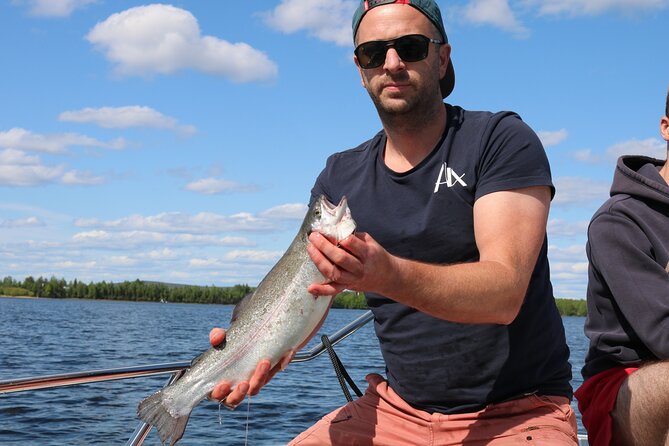 Private Guided Fishing Boat Tour in Rovaniemi - The 2.5-hour rhythm: what your afternoon actually looks like