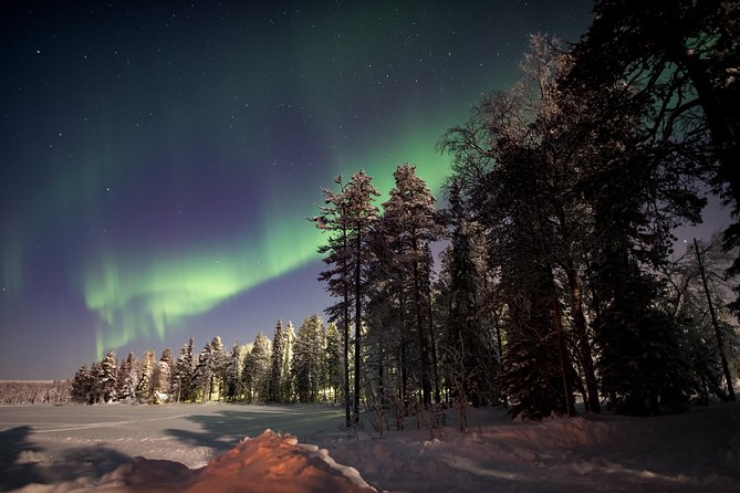 Private Northern Lights Hunting Expedition - What your guide does besides drive (Lapland stories included)