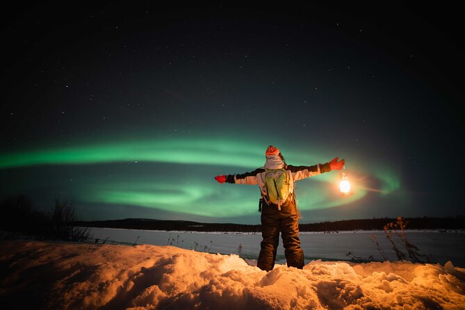 Private Northern Lights photography tour in Rovaniemi - Warm boots, headlamps, and photo gear you don’t want to rent