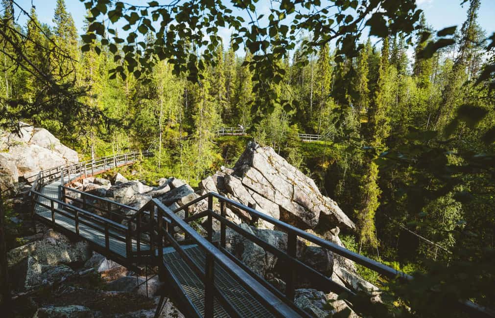 Rovaniemi: Auttiköngäs Waterfalls Hike Tour & Barbeque - Why the max 8 group size is a real advantage