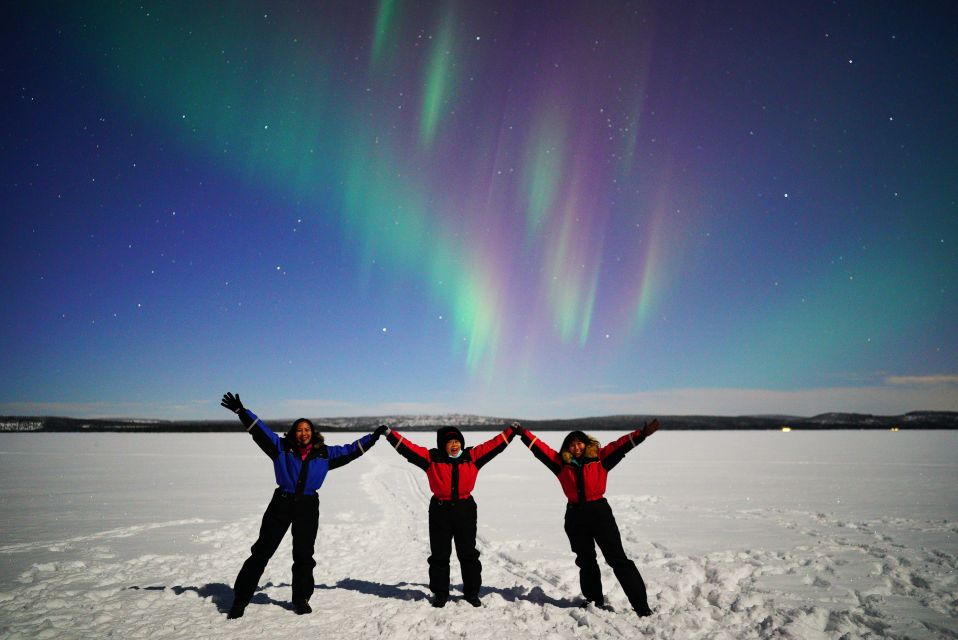 Rovaniemi: Hunting Northern Lights Bus Tour - Starting point: Nordic Unique Travels right by Rosso