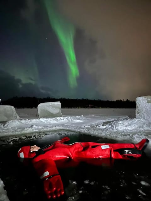 Rovaniemi: Ice Floating Experience with Northern lights - On the Frozen Lake: What the Float Actually Feels Like