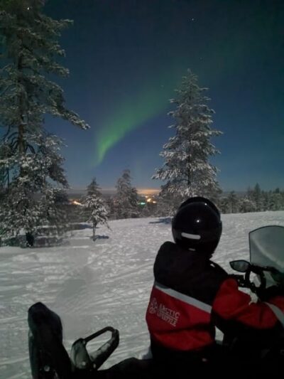 Rovaniemi: Northern Lights Snowmobile Safari with Campfire - Getting kitted: what you wear makes or breaks comfort