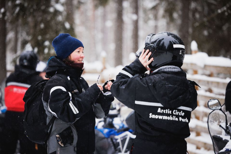 Rovaniemi: Snowmobile Safari in the Arctic Circle - First Contact with the Snowmobile: Safety Briefing and Control
