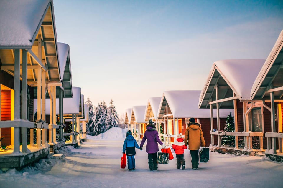 Rovaniemi: Tour to Santa Claus Village with Hotel pick up - Who this tour suits best (and who should skip it)