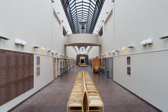 Rovaniemi walking tour and guided Arktikum experience - The flow: from Lordi’s Square to Arktikum (and why it works)