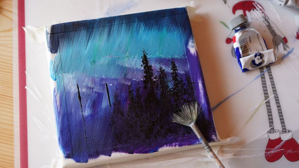 Rovaniemi: Workshop - Aurora painting - The masterclass process: from first stroke to an aurora you recognize