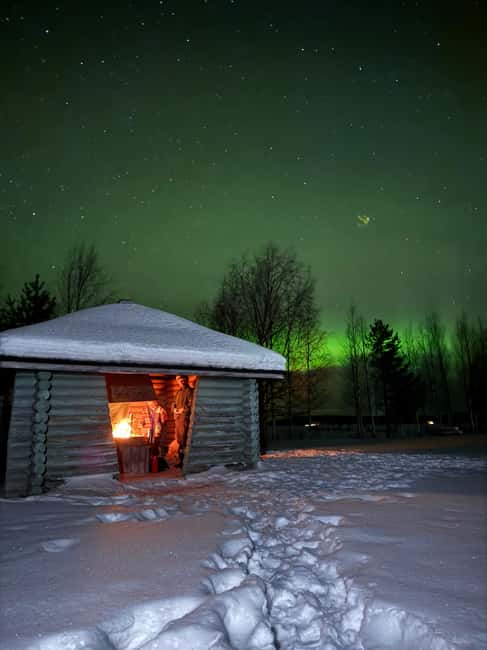 Rovaniemi:Northern Lights Hunt in Lapland Wilderness - Northern Lights hunting starts with going where it’s dark