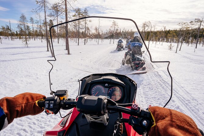Snowmobile Safari into the Wilderness, Apukka Resort Rovaniemi - Warm drinks and snacks: double-check what’s included on your departure