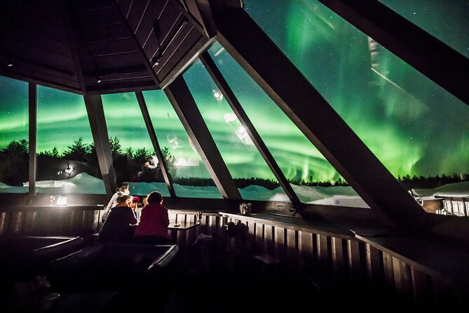 Visiting package: Guided Tour at Arctic Snow Hotel - Group size and comfort: what you can expect with a cap of 100